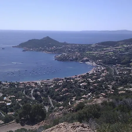 Apartment Cap Esterel Village : 3 Pieces Renove Vue Au Calme V3 - Esterel 282la *